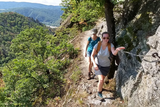 4-Hour Private Alpine Hiking Tour 'In the footsteps of king Lionheart' - Michael’s guiding style and the private format
