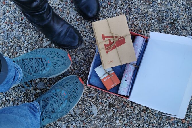 A box for a romantic walk in the city center of Vienna - Burggarten and the former imperial grounds