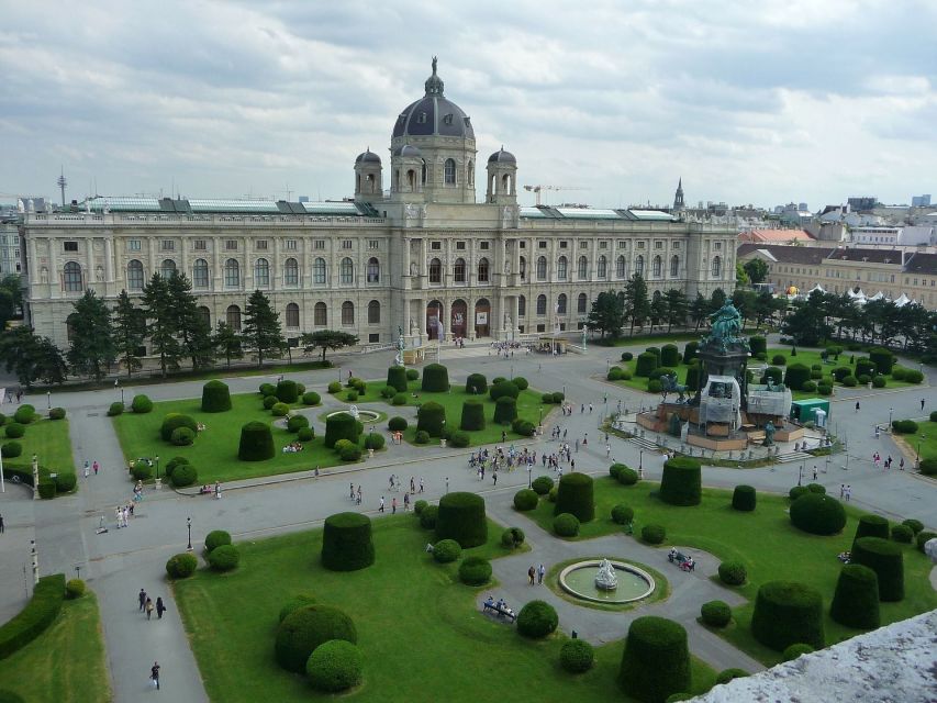 An Introduction to Vienna Walking Tour - Loos House and Vienna’s architectural arguments