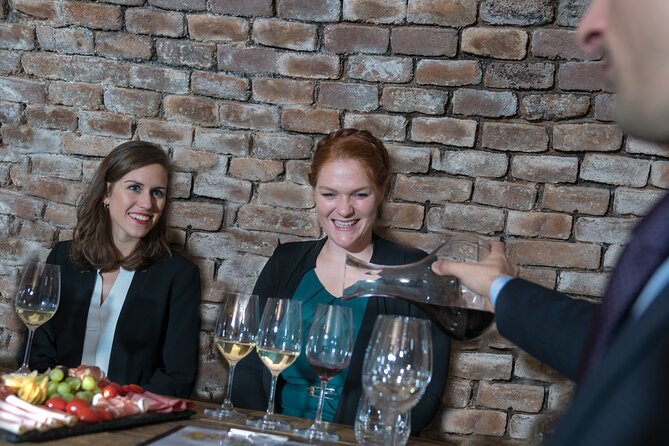 Austrian Wine Tasting - Six glasses, one Austrian wine lesson