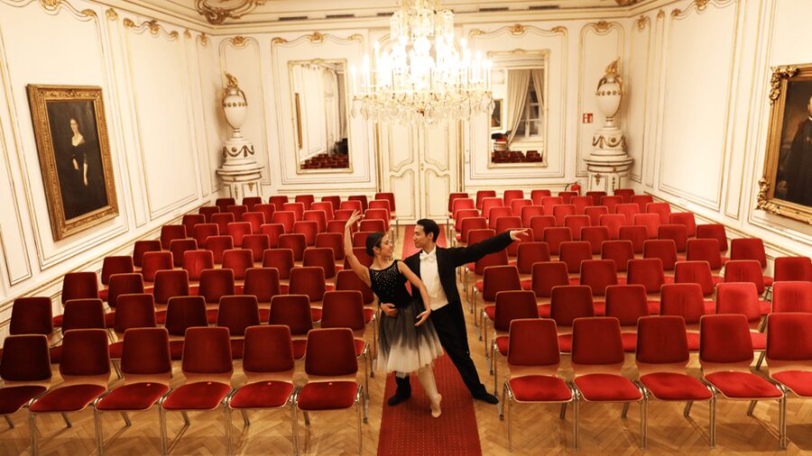 Best of Mozart & Strauss - Ballet adds another way to hear the music