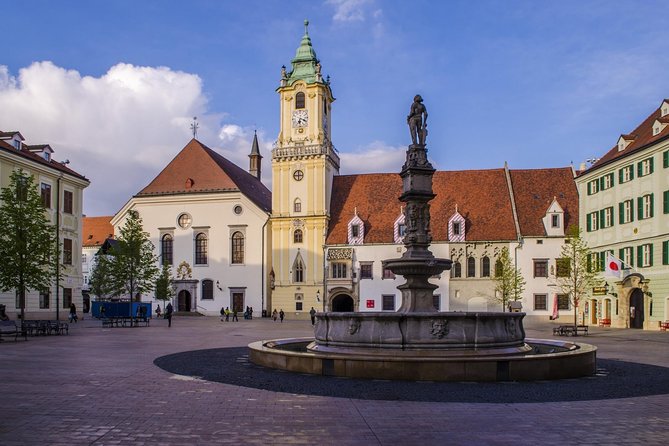 Bratislava Small Group Half-Day Trip from Vienna - Crossing from Austria into Slovakia