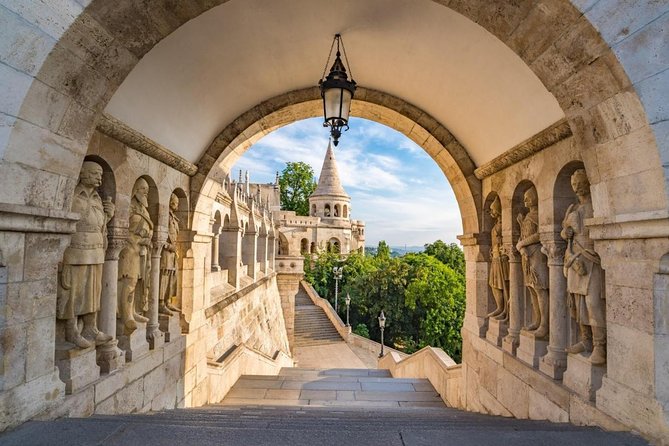 Budapest Small-Group Day Trip from Vienna - Citadella and the first great view