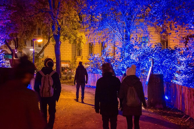 Christmas Market Vienna Tour - Spittelberg’s narrow streets and local feel