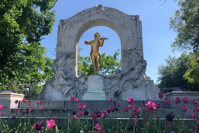 Classic Private City Tour Vienna - The guides and the private format