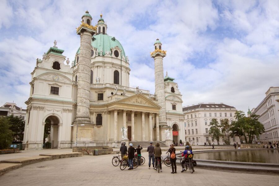 Classic Vienna: 3-Hour Guided Bike Tour - Key points about this Vienna bike tour
