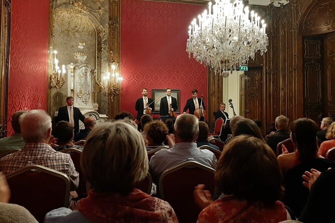 Concert at the Palais Schönborn-Batthyány by the Vienna Baroque Orchestra - The strongest part: musicians and opera singers