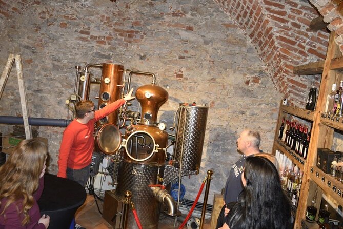 Culinary tour in Melk - Apricot schnapps and liqueurs from the Wachau