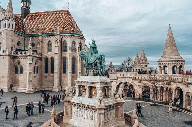 DayTrip to Budapest and Bratislava, two capitals - Budapest Parliament and the river memorial
