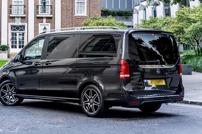 Departure by Private Minivan from Vienna to Vienna Airport VIE - Booking details that deserve your attention