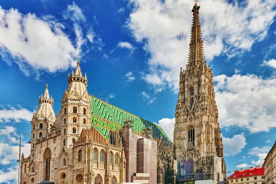 Discover 10 Things To Do in Vienna - Ultimate Walking Tour - Albertina and the route toward the Hofburg