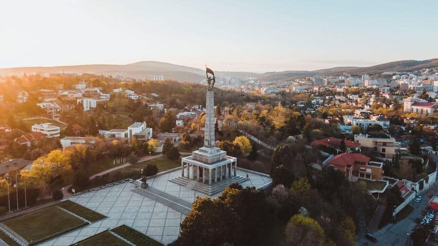 From Vienna: Bratislava with Local Guide, Castle & UFO Views - The UFO Observation Deck ends the sightseeing day