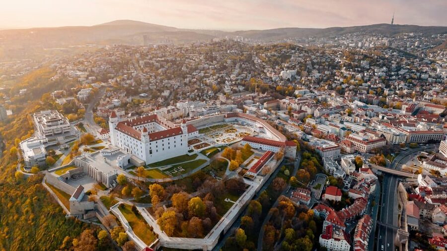 From Vienna: Bratislava with Local Guide, Castle & UFO Views - Robert’s guiding style is a major part of the value