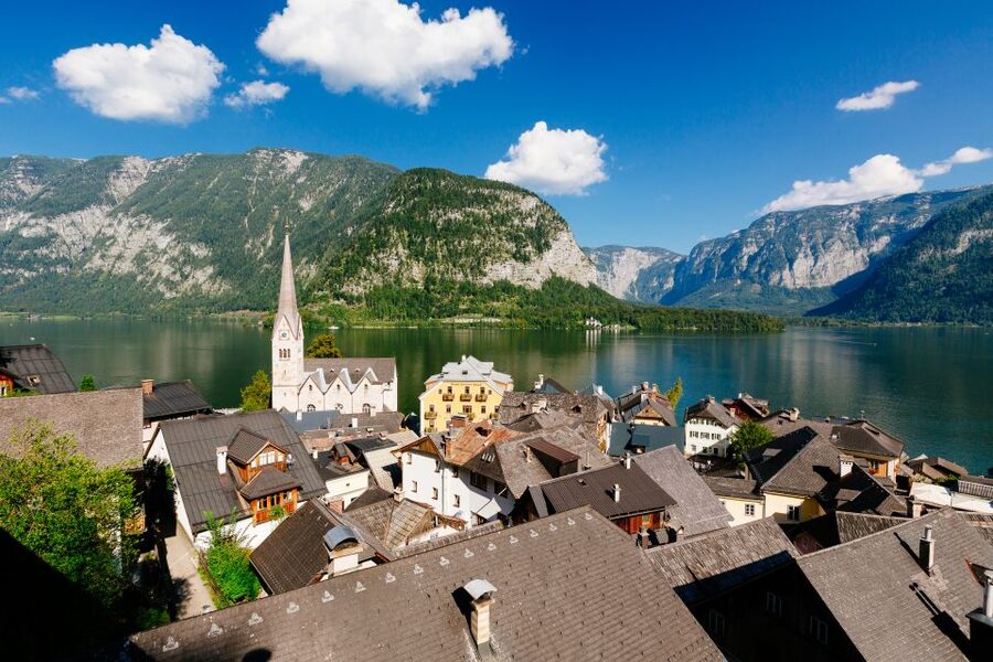 From Vienna: Full Day Trip to Hallstatt and Salzkammergut - The first coach hours and Salzkammergut views
