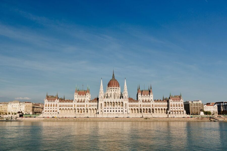 From Vienna: Guided Day Trip to Budapest - The real cost: time and pace