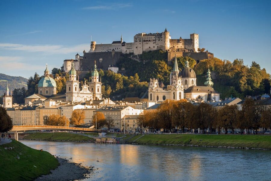 From Vienna: private day trip to Hallstatt and Salzburg - The real shape of this Vienna day trip
