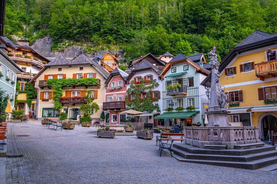From Vienna: private day trip to Hallstatt and Salzburg - Salzburg and the Mozart connection