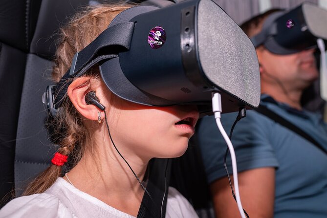 Future Bus Tours - Vienna's highlights bus tour with virtual reality - Audio languages and an important booking check