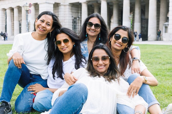 Guided Photoshoot Experience in Wien - Burgtor and the Hofburg