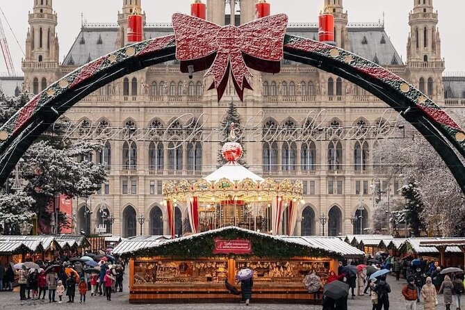 Highlights of Vienna in a Historical & Cultural 3h Walking Tour - Spanish Riding School and Vienna’s polished traditions