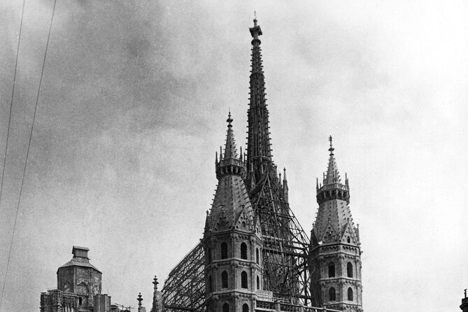 Historical Hitler Walking Tour of Vienna - Morzinplatz and the former Hotel Metropole