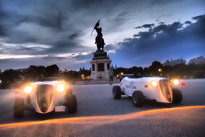 Hotrod Moonlight Tour -evening tour with PRATER ferrys wheel ride - A city tour with an engine under you