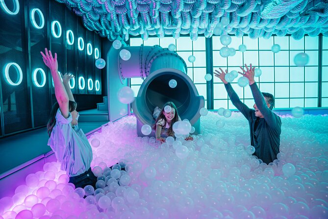 Ikono Vienna an Immersive Experience - Moving through more than 10 changing rooms