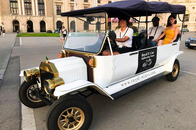 ( Night Tour ) With Private Guide + wine or prosecco - What the Tour Does Well