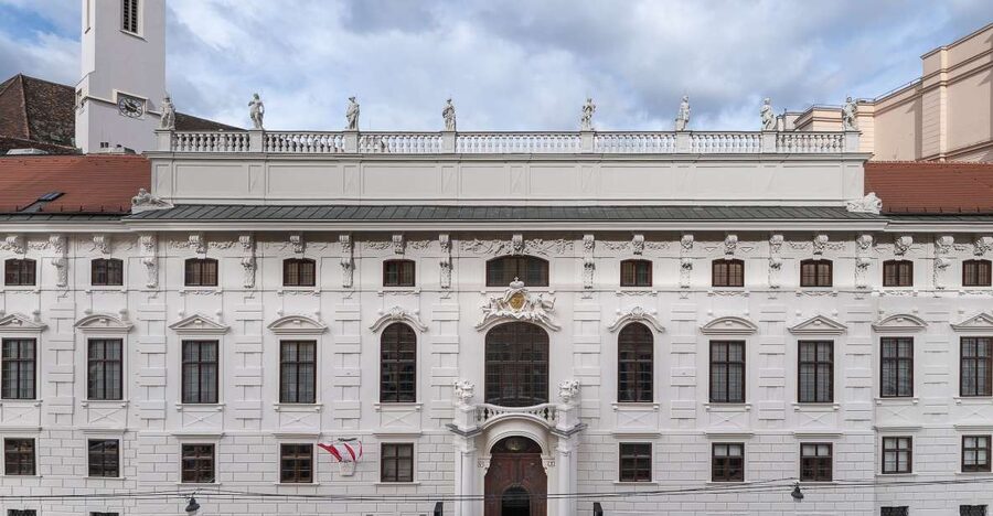 Palais Lobkowitz Audio Guide Tour - Klimt’s Nuda Veritas and its symbolism