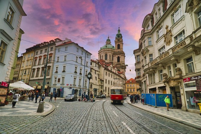 Prague private day tour from Vienna ( local guide ) - The private vehicle is the tour’s main comfort
