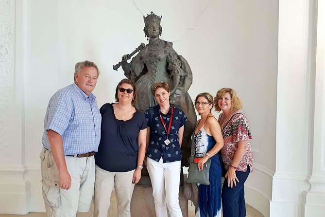 Private Belvedere Palace and Museum Tour - Entering the Upper Belvedere palace