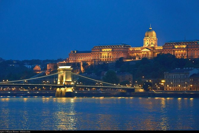 Private day tour to Budapest from Vienna - St. Stephen’s Basilica closes the sightseeing list
