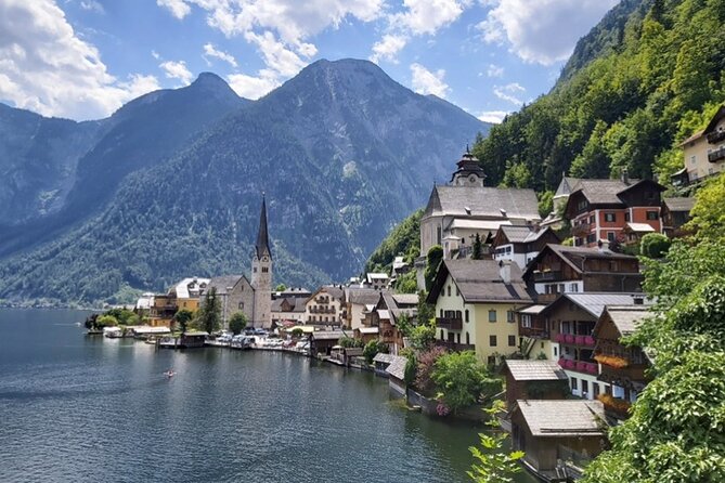 Private Day Tour Trip Salzburg Hallstatt and Melk from Vienna - Lake Wolfgang adds a useful ten-minute pause