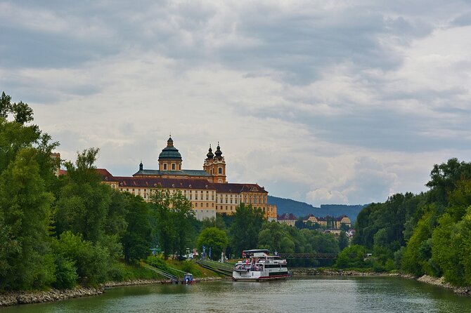 Private Full Day Trip to Hallstatt ,Salzburg and Melk from Vienna - The Hallstatt Skywalk and its extra ticket