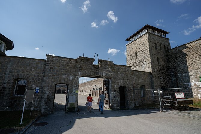 Private Memorial Tour from Vienna to Mauthausen & Eagle's Nest - Reaching Eagle’s Nest at 1,834 meters