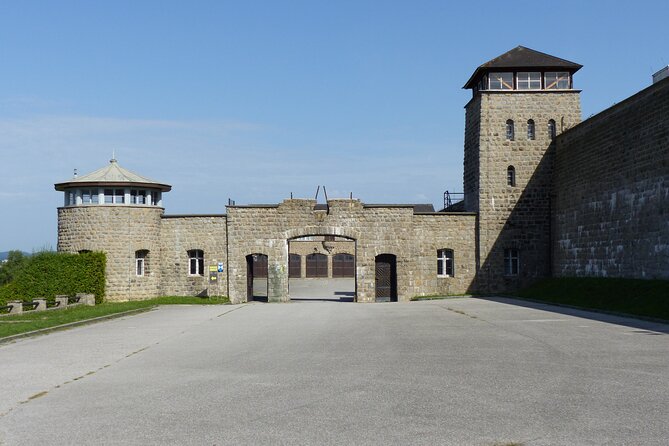 Private Memorial Tour from Vienna to Mauthausen & Eagle's Nest - Leaving Vienna with the history in view