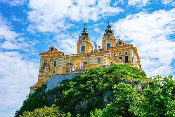 Private Tour from Vienna to Melk and Dürnstein - Why Melk Abbey deserves the first major stop