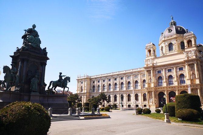 Private tour of historical Vienna with Jan - Stephansplatz and the historic center