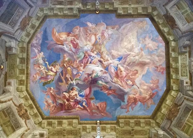 Private Tour of the Belvedere Palace with an Art Historian: "Pictures of Austrian Identities". Art & History Tour with Skip-the-line Tickets - Seeing The Kiss with more than a photo stop