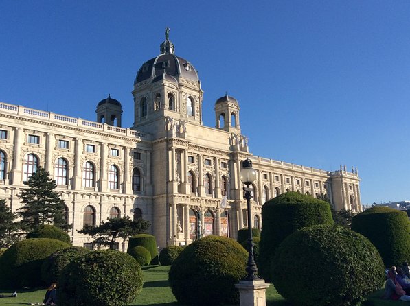 Private Tour of the Picture Gallery of the Fine Arts Museum VIenna (Kunsthistorisches Museum) with an Art Historian - Why this tour works better than a quick museum visit