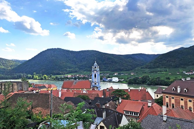 Private Tour Vienna to Salzburg via Wachau & Lake District - Dürnstein and the Richard the Lionheart story