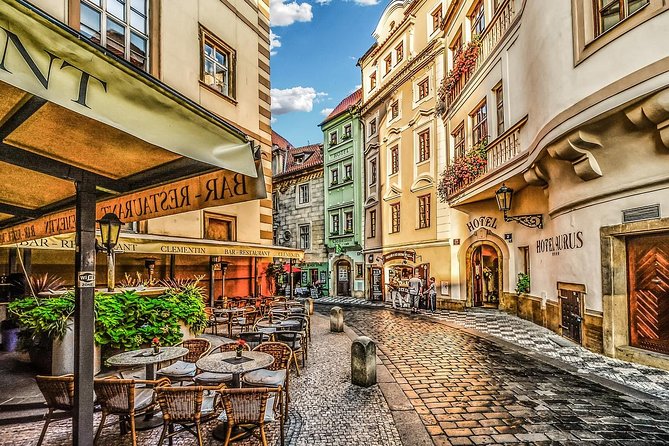 Private Transfer from Vienna to Prague, Hotel-to-hotel, English-speaking driver - What the ride is like on the road