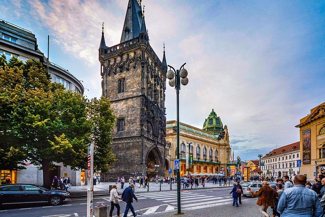 Private Transfer from Vienna to Prague with 1 hour Stop in Kutna Hora - Who should book this ride