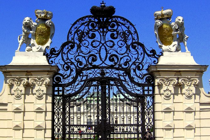 Private Vienna Highlights History Walk — WWII and Post War Vienna - Burggarten and the complicated story of culture