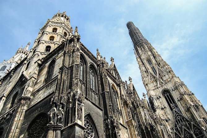 Private Vienna Historical Landmarks Tour - How the vehicle and timing affect the day