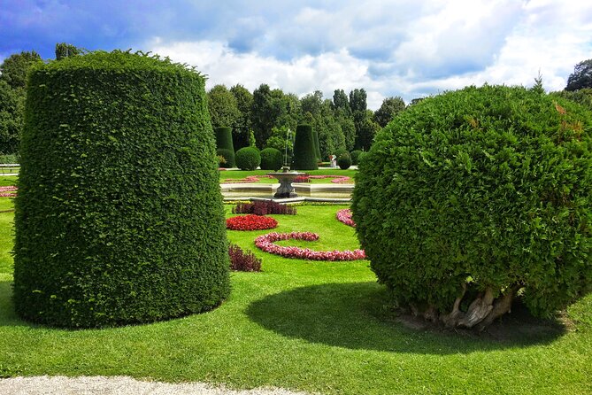 Private Vienna Sightseeing Tour matching to personal interests - Belvedere Palace and the Klimt connection