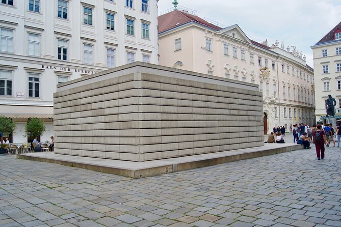 Private Vienna Walking Tour - The Graben and the Plague Column