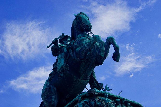 Private Vienna Walking Tour - Burggarten, the Mozart statue, and Volksgarten
