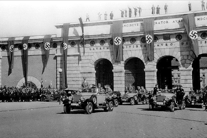 Private World War II Walking Tour in Vienna - Starting at Helmut-Zilk-Platz