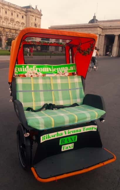 RAXI (Electric Rickshaw) Vienna Tours with two options - Key points at a glance